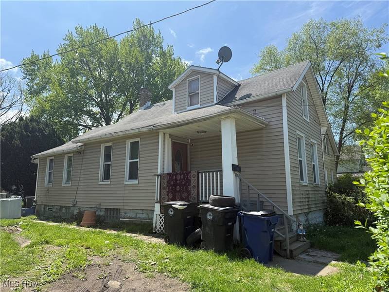 3343 Erin AVE, Cleveland, OH 44113