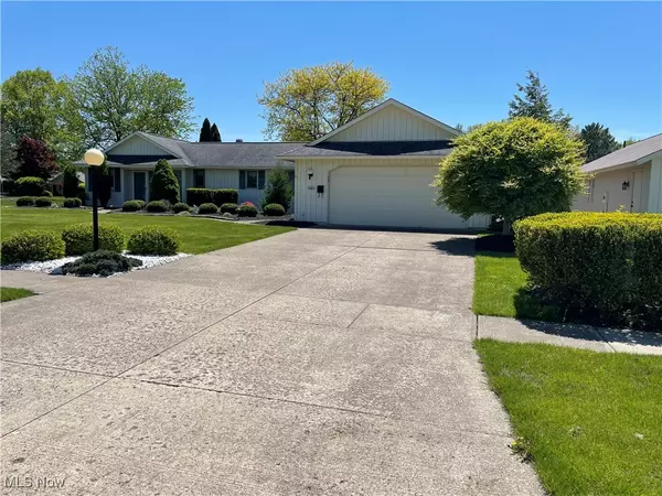 North Ridgeville, OH 44039,32803 Woodstone CIR