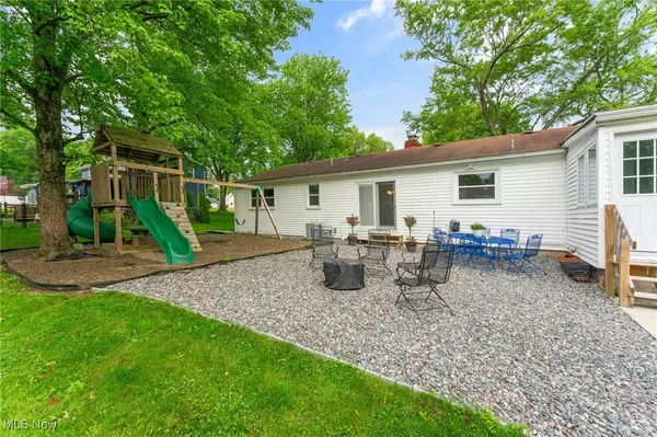 Canfield, OH 44406,395 Overbrook DR