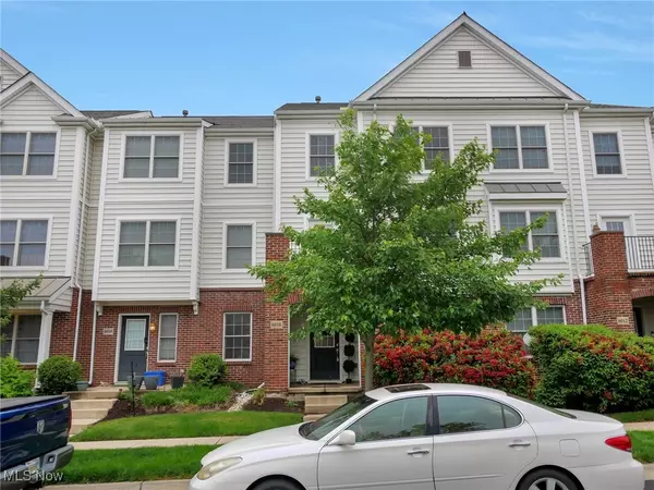 6010 Turnwood DR, Westerville, OH 43081