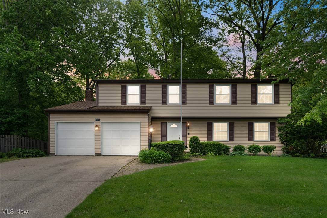 Hudson, OH 44236,5601 Sunset DR