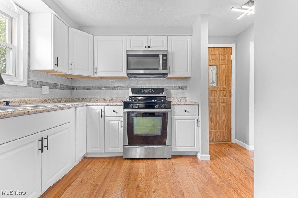 Canton, OH 44706,4696 Hurless DR SW
