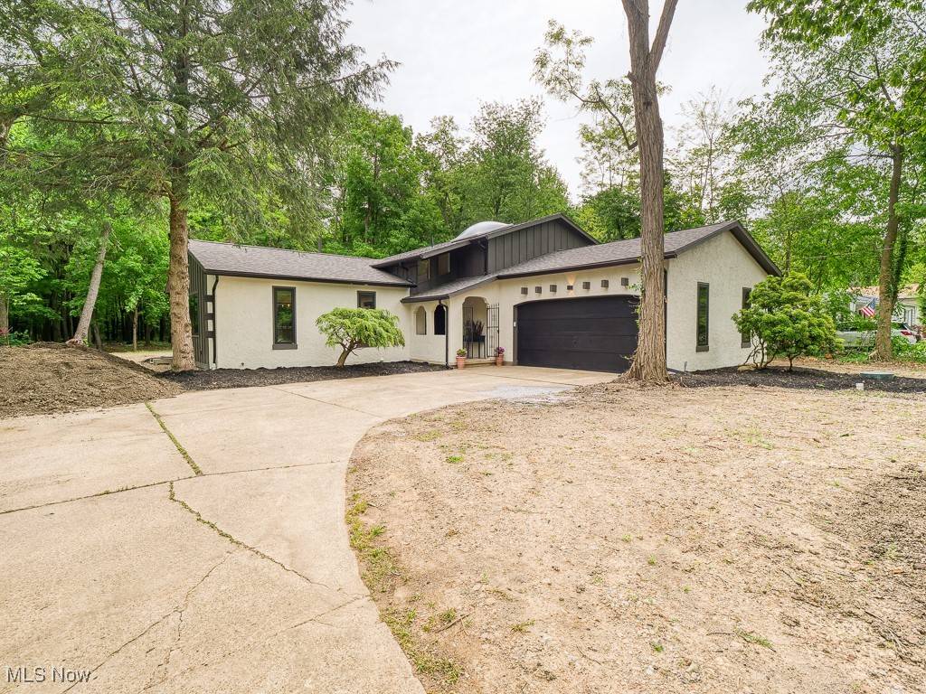Vermilion, OH 44089,1429 Vermilion RD