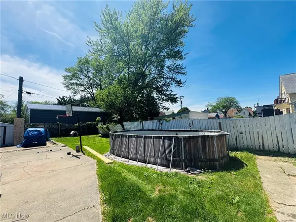 Cleveland, OH 44109,4301 Hodgson AVE