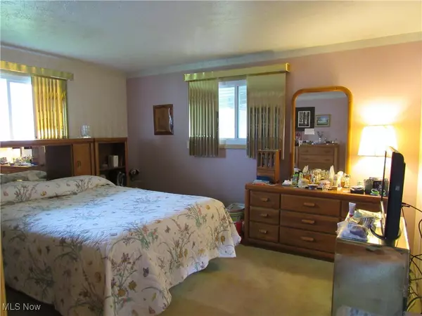 Bedford Heights, OH 44146,5606 Carlton DR