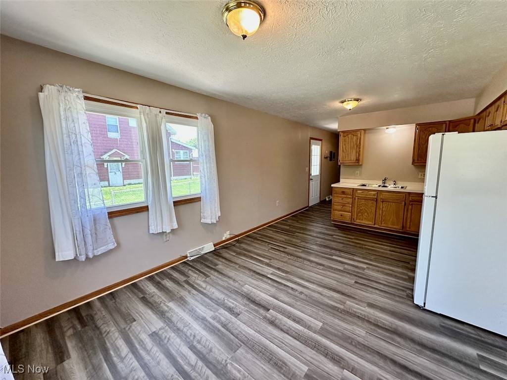 Geneva, OH 44041,98 Leslie ST