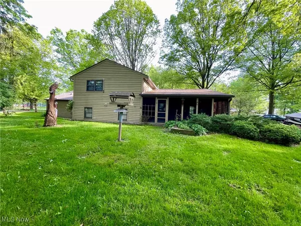 Canfield, OH 44406,435 Bradford DR