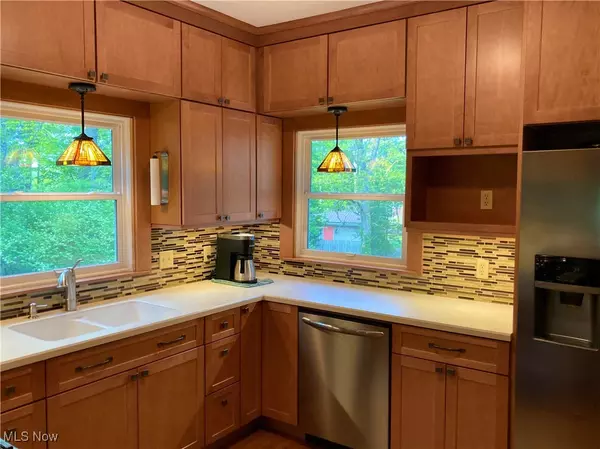Kent, OH 44240,7434 Birkner DR