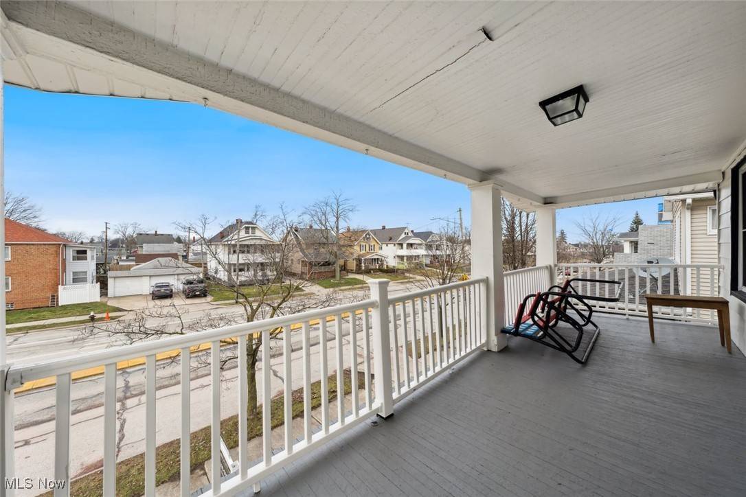 Lakewood, OH 44107,2233 Bunts RD