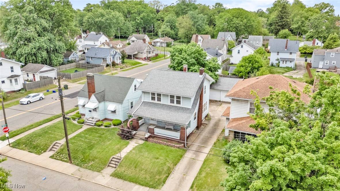 809 Bellflower AVE SW, Canton, OH 44710