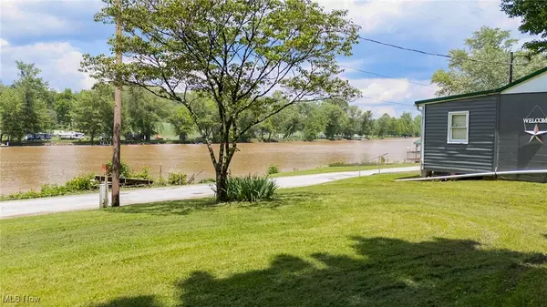 Lowell, OH 45744,9333 Muskingum River RD