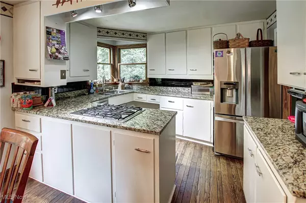 Stow, OH 44224,3366 Darrow RD