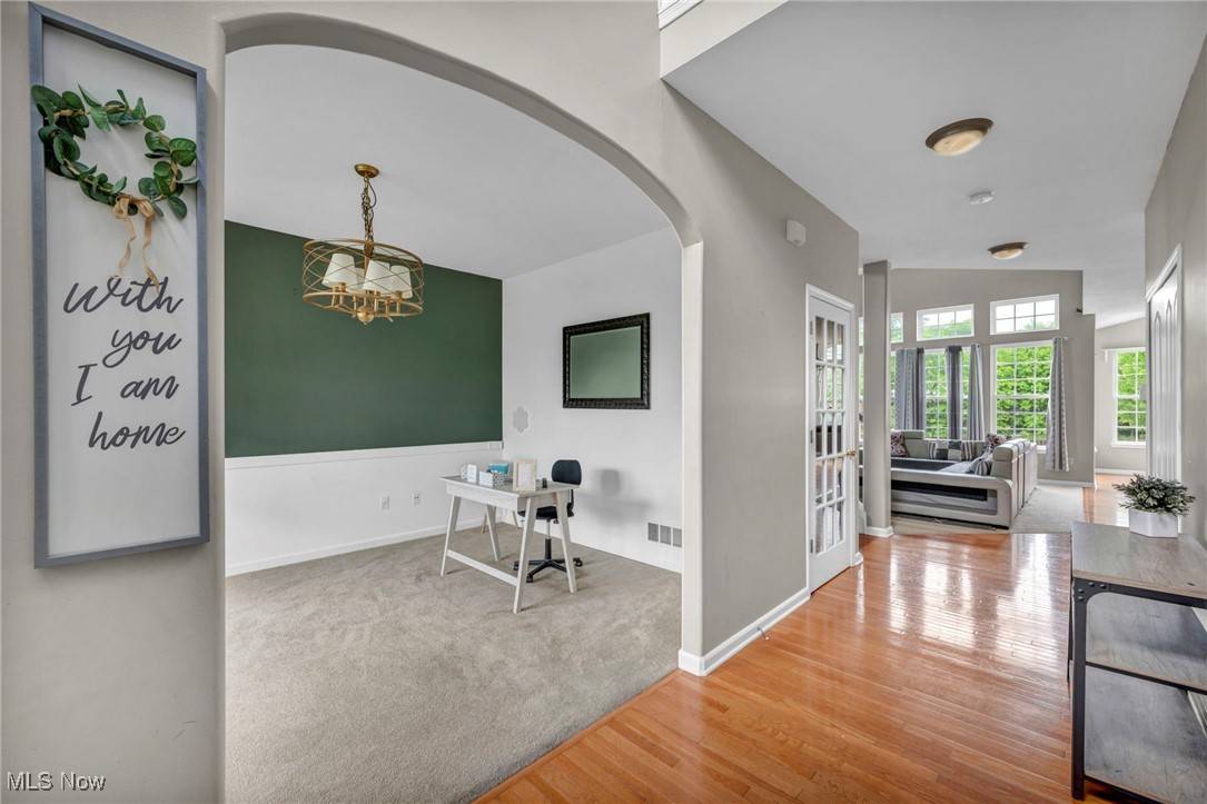 Olmsted Falls, OH 44138,27374 Wheaton PL