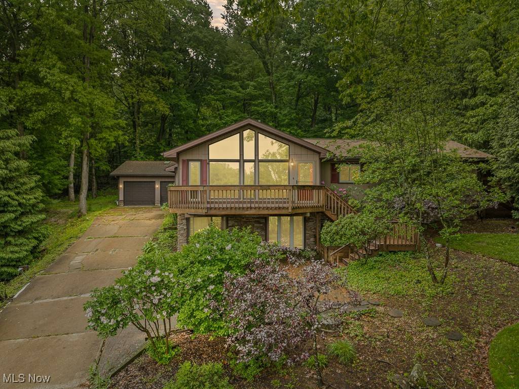 153 Cheyenne TRL, Malvern, OH 44644