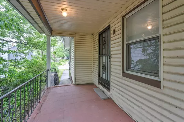 Cleveland, OH 44104,10234 Park Heights RD