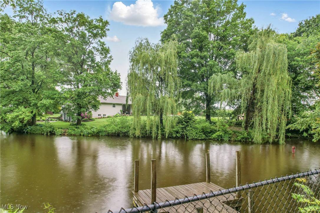 Beloit, OH 44609,598 Westville Lake RD
