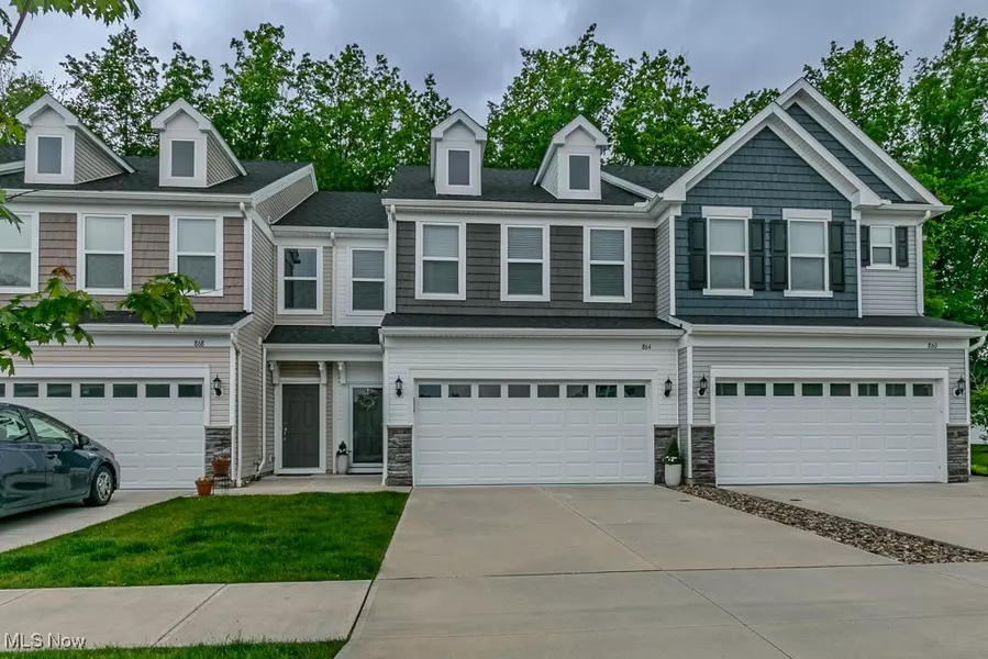 864 Woodside DR, Westlake, OH 44145