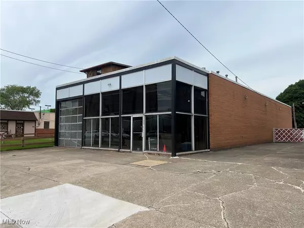 15014 Lorain AVE, Cleveland, OH 44111