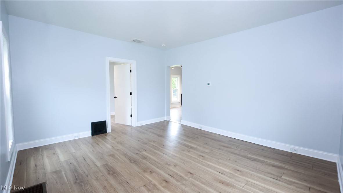 Beach City, OH 44608,207 2nd AVE NE