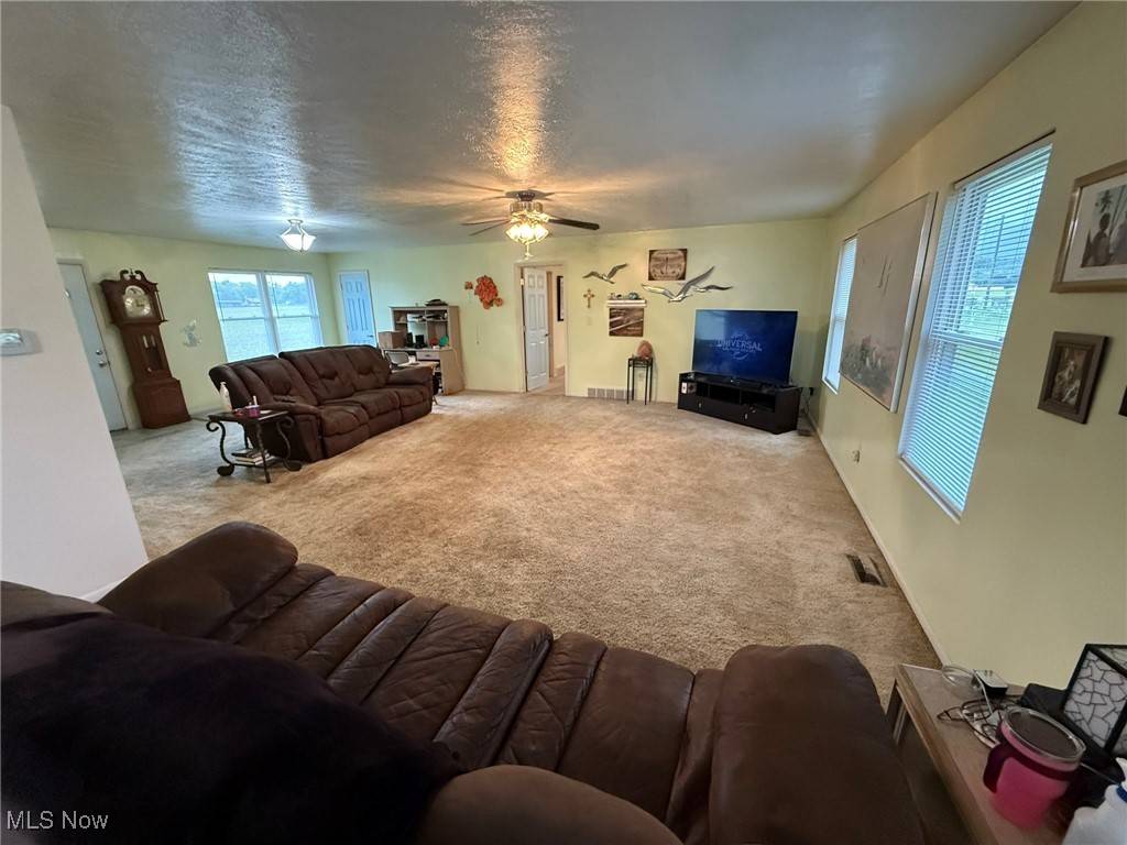 Gnadenhutten, OH 44629,6920 Riverside RD SE