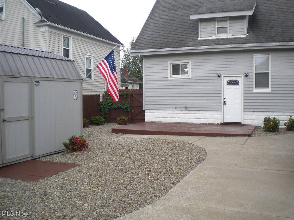 Barberton, OH 44203,161 25th ST NW