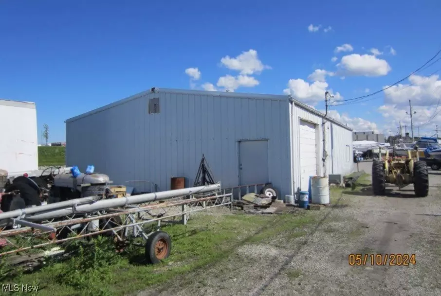 Sandusky, OH 44870,803 W Shoreline DR