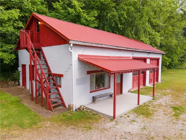 Leon, WV 25123,31647 Charleston RD