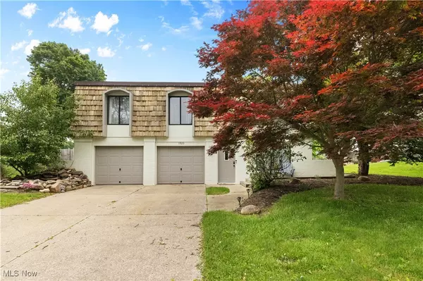 1923 Viking AVE, Orrville, OH 44667