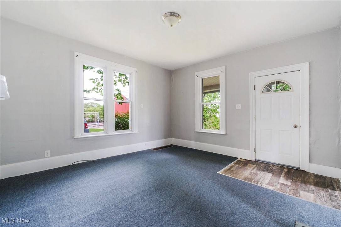Salem, OH 44460,492 W Pershing ST