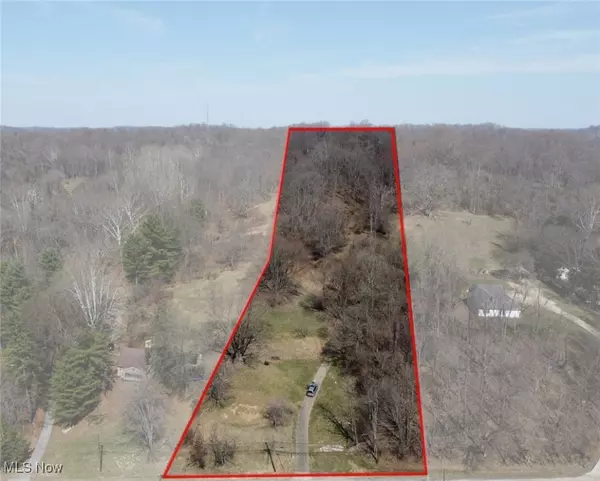 127 Central City Road, Vienna, WV 26105