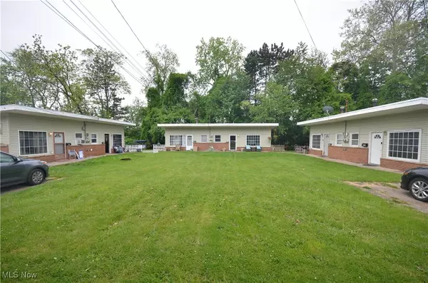 2350 - 2352 Newton ST, Akron, OH 44305