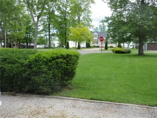Andover, OH 44003,5991 Lake Shore DR