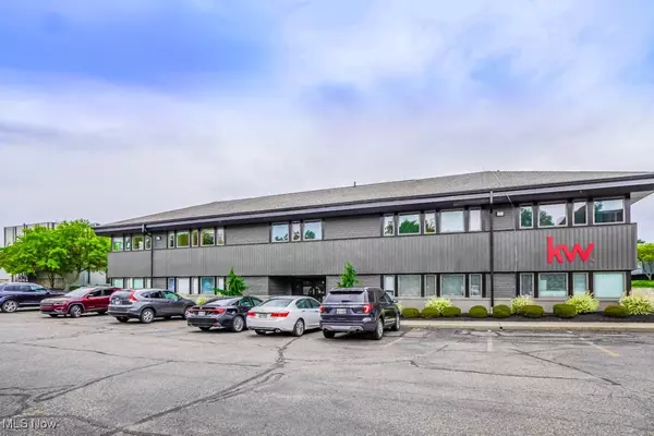 4974 Higbee AVE NW #103, Canton, OH 44718