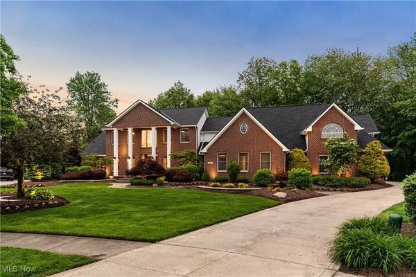 3283 Truxton PL, Avon, OH 44011
