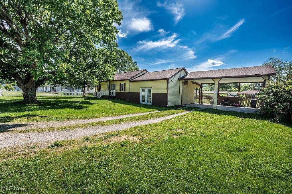 Parkersburg, WV 26101,2404 Neal ST
