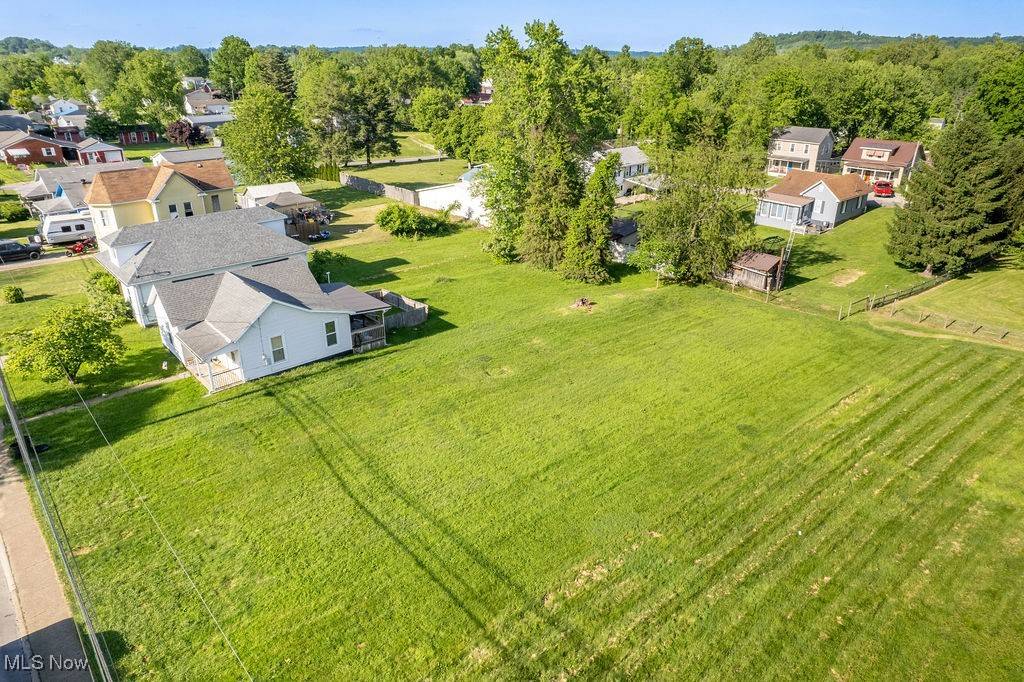 Parkersburg, WV 26101,813 Neal ST