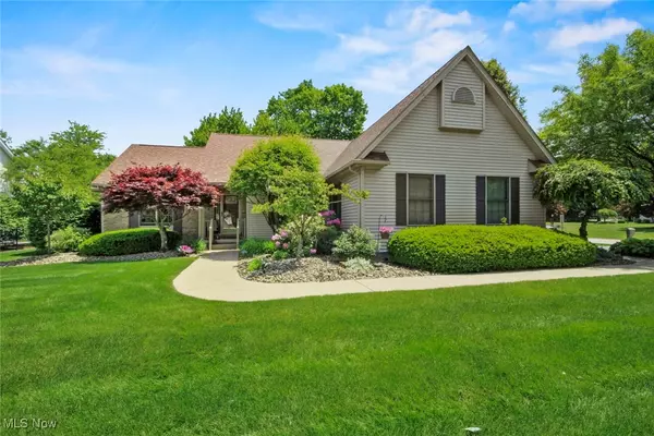 2108 NE Celestial DR NE, Warren, OH 44484