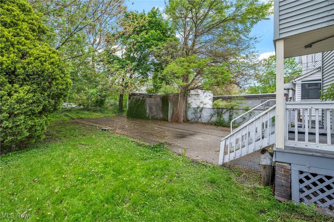 Cleveland, OH 44110,423 E 152nd ST