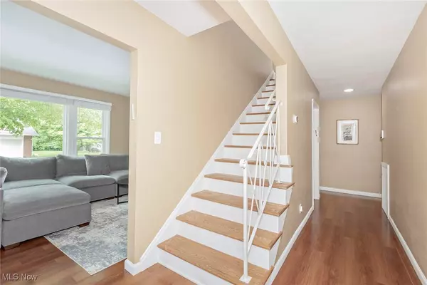 University Heights, OH 44118,2381 Charney RD