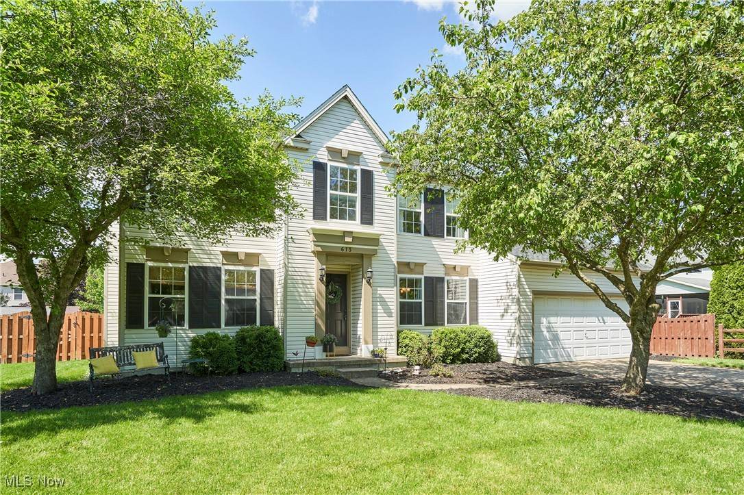613 W Sturbridge DR, Medina, OH 44256