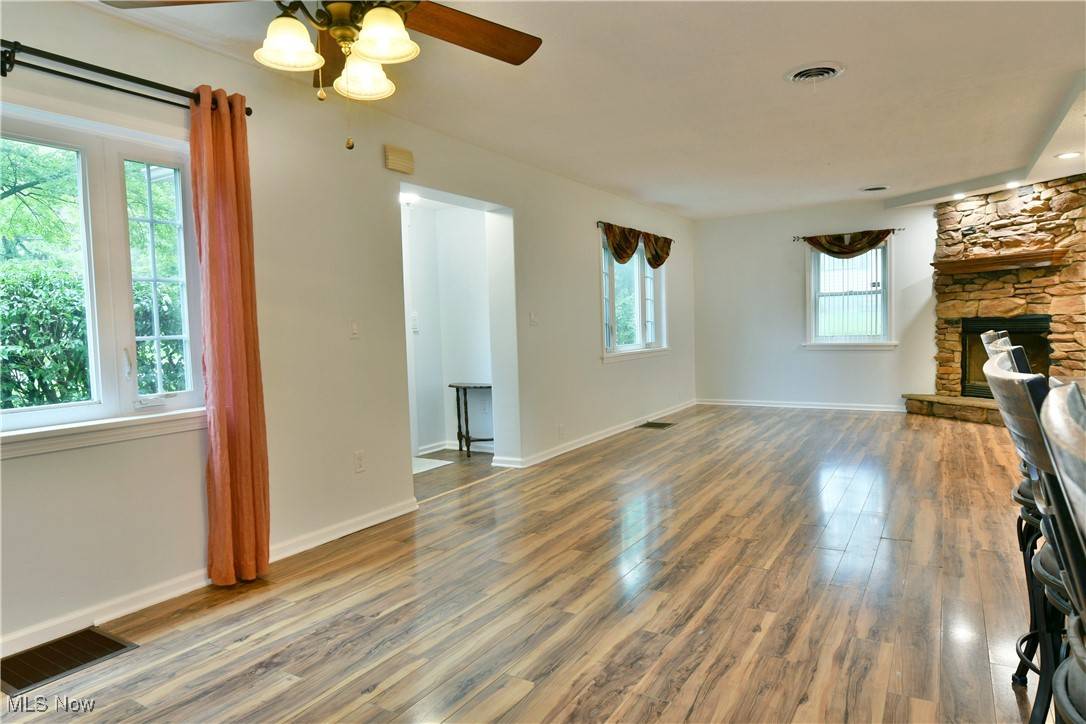 Warren, OH 44484,8276 Kenyon DR SE