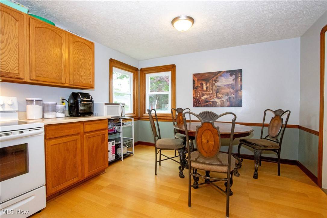 Orrville, OH 44667,320 S Mill ST