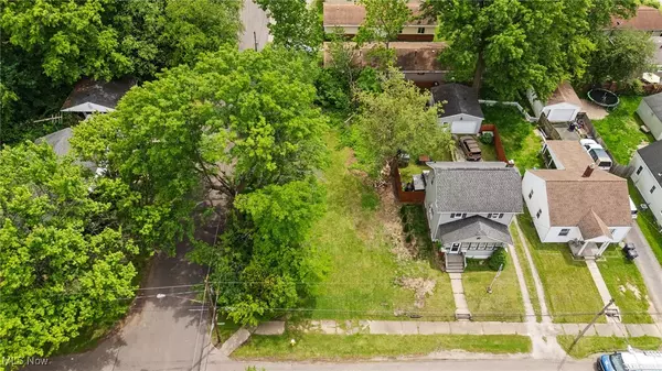 Akron, OH 44306,Essex ST