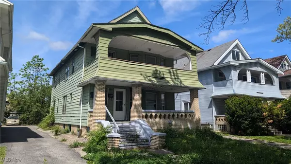 Cleveland, OH 44120,3692 E 153rd ST