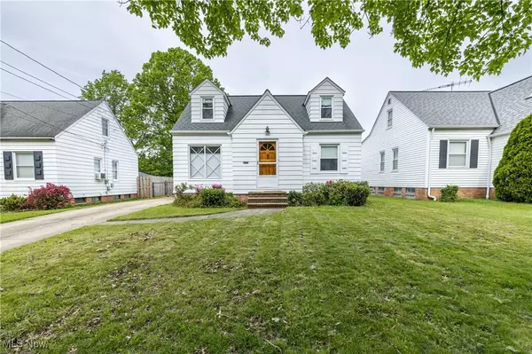 1248 Irene RD,  Lyndhurst,  OH 44124
