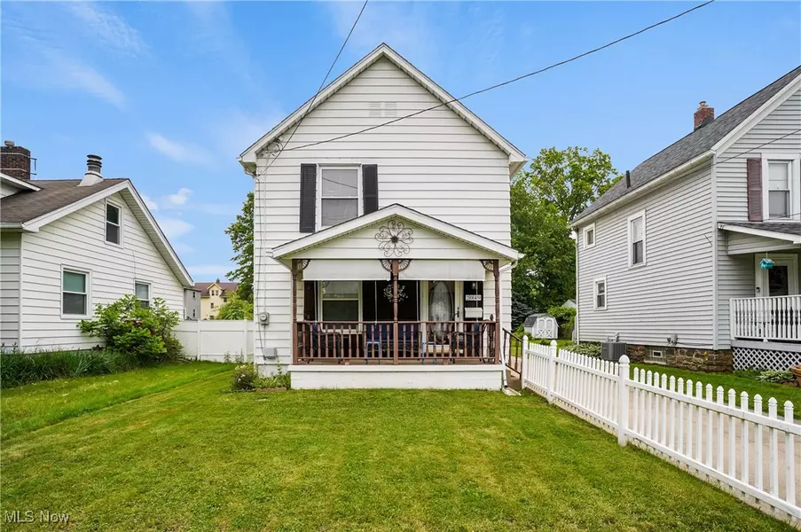 2049 Cook ST, Cuyahoga Falls, OH 44221