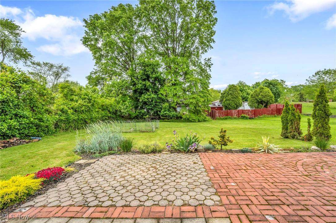 Painesville, OH 44077,1002 Owego ST