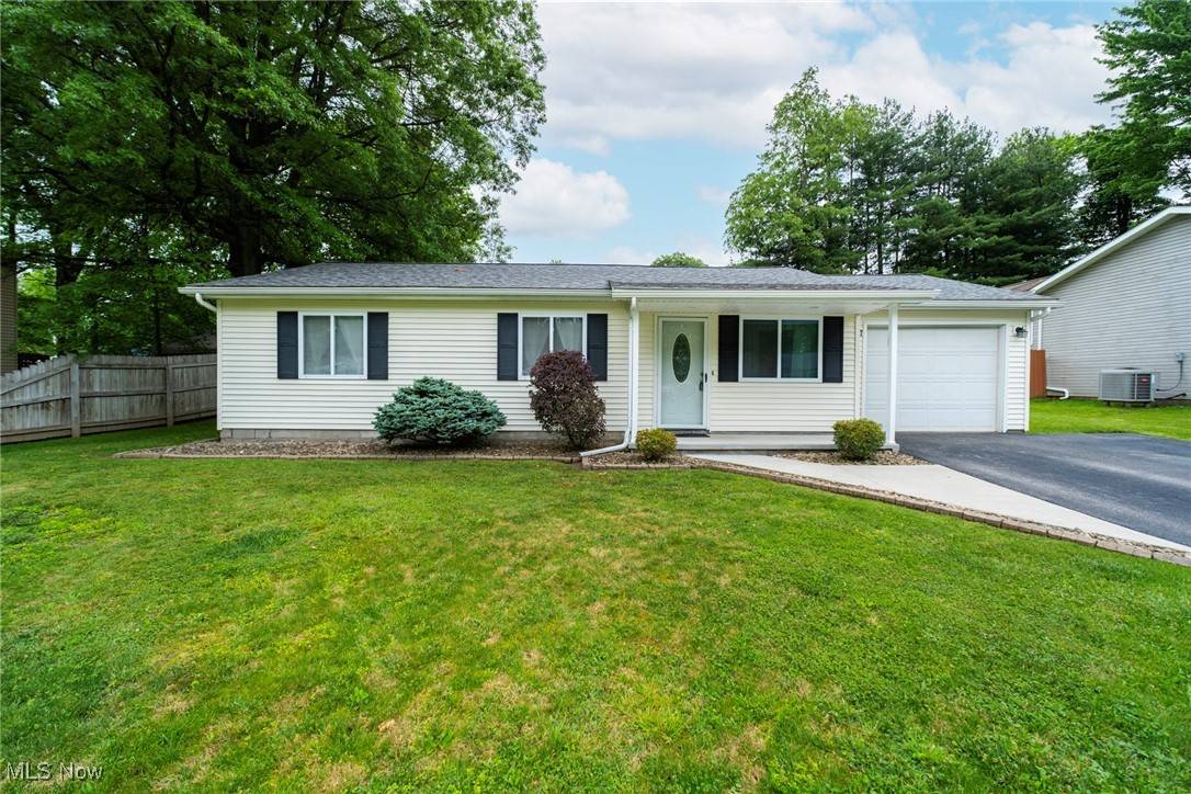 1298 Elberon AVE, Salem, OH 44460