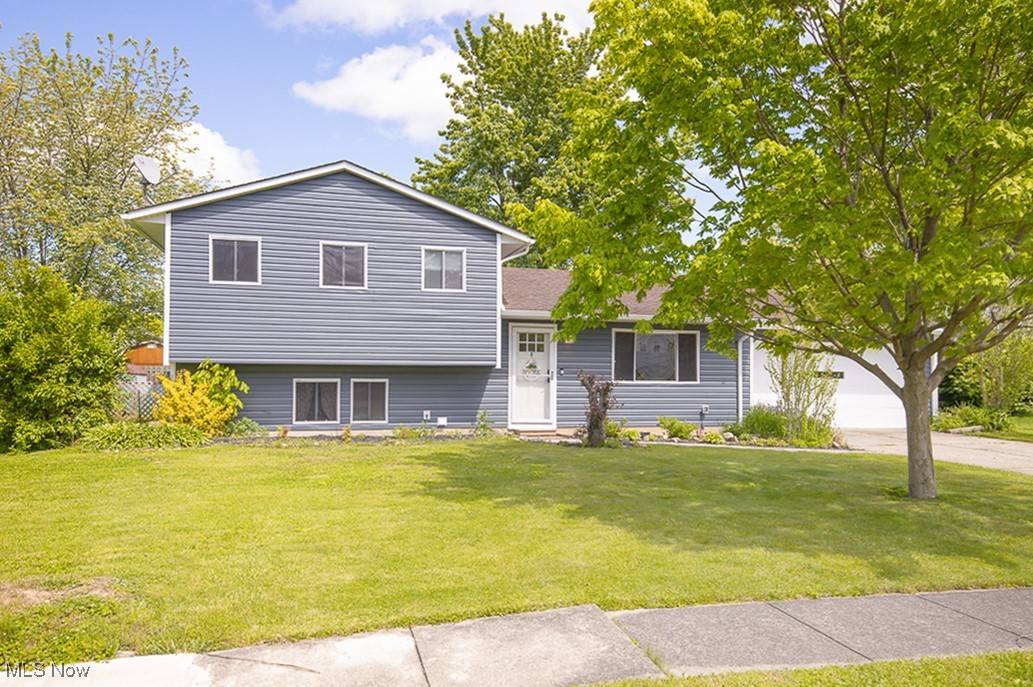 937 Stark ST, Sheffield Lake, OH 44054