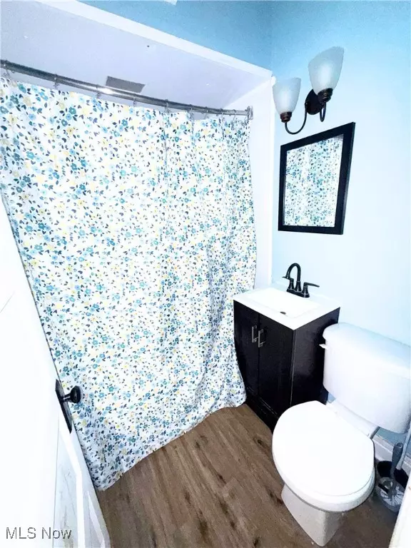 Cleveland, OH 44109,3613 Henritze AVE